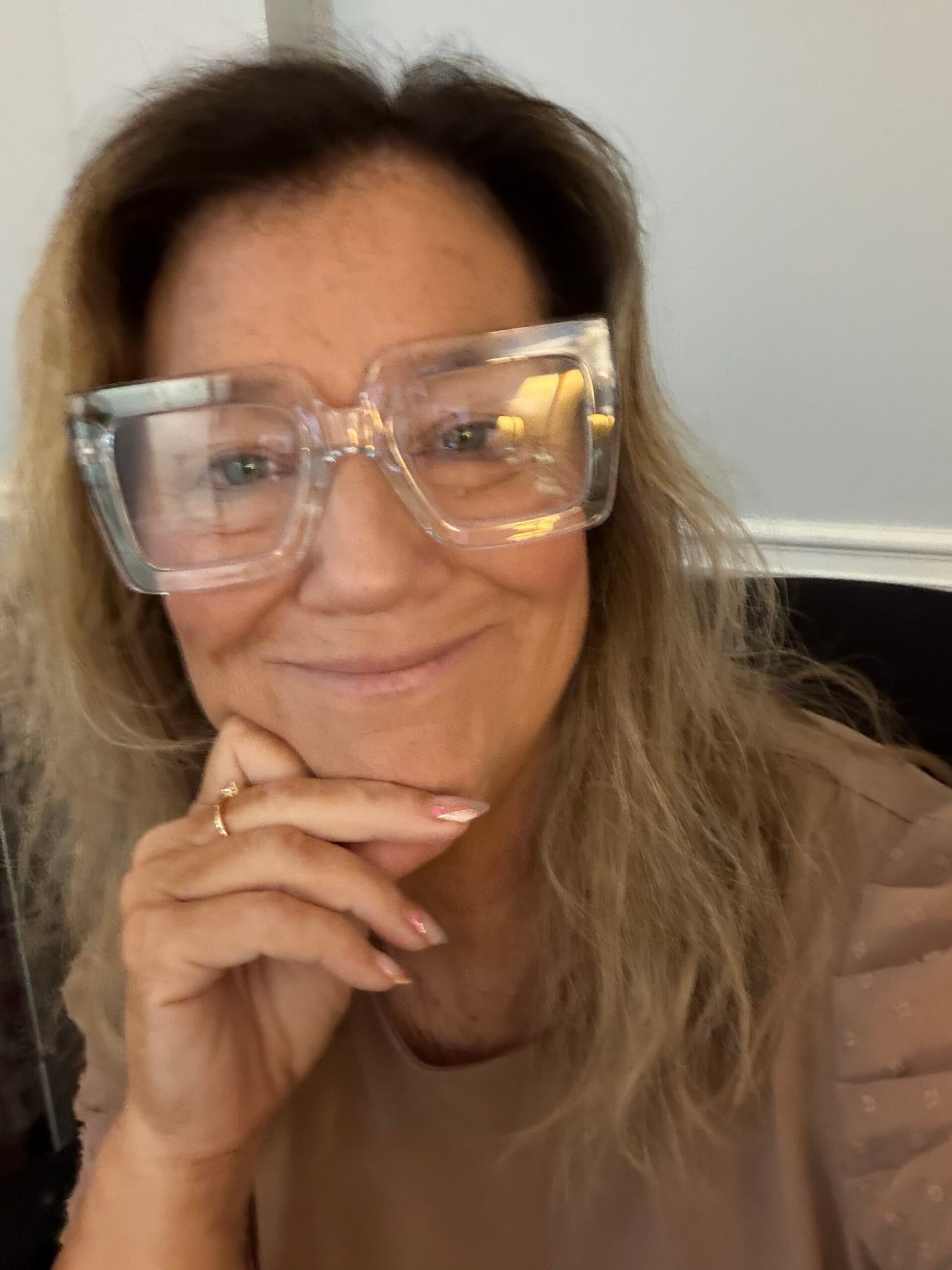 Pamela Neumann LSW