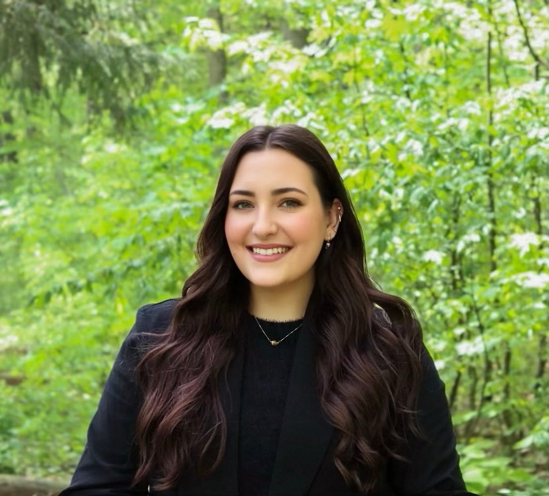 Ella Habyl’s Headshot-1